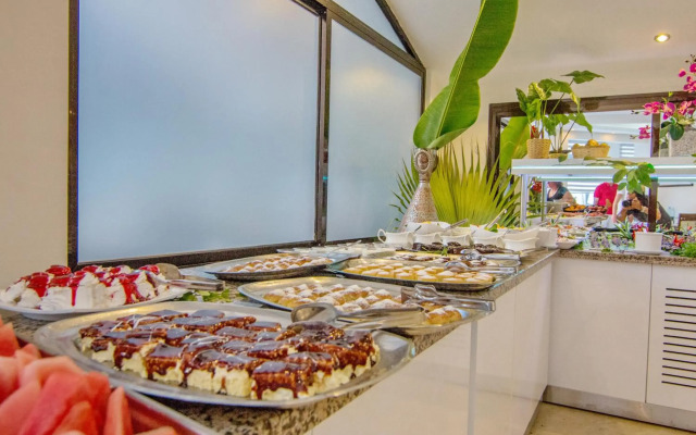 Palmea Hotel