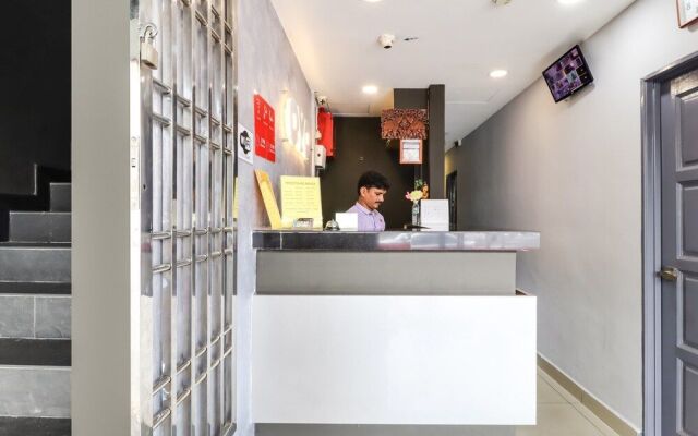 OYO 89381 Moonnight Hotel