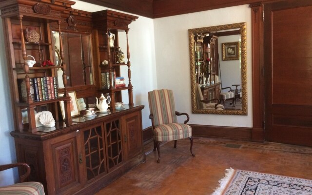 Godley Manor