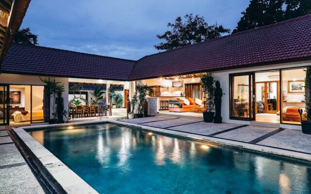 Villa Ava