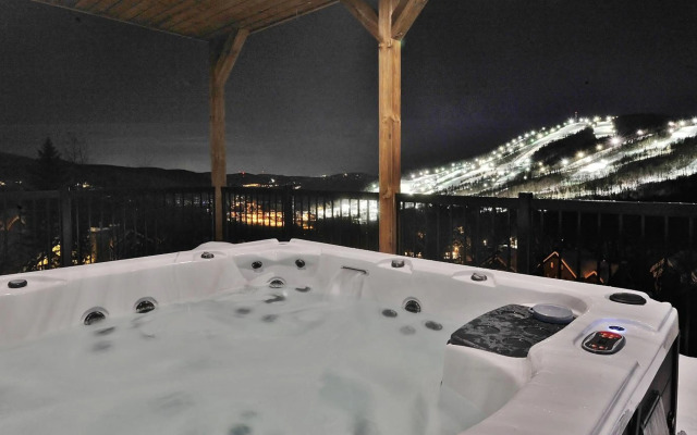 Blanc 24 - Les Chalets Alpins, Stoneham