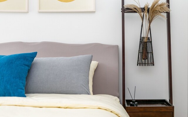 Locals Boutique Apartment Huafa Plaza 23