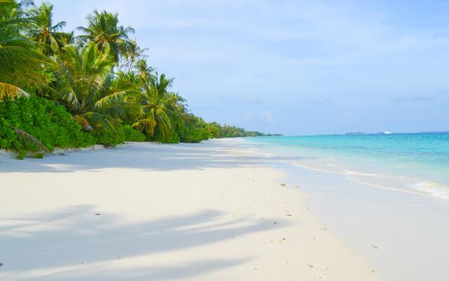 TME Retreats Dhigurah
