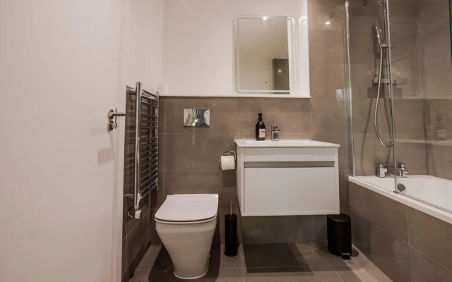 The Hidden Suite - 4BR Townhome Roof Top