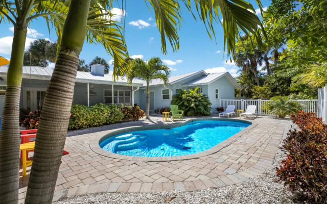 Happy Place - 210 - 55th