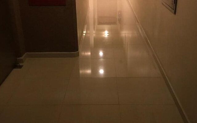 Wall Street Flat Service