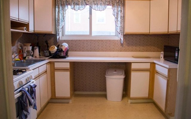 Hamtramck Hostel
