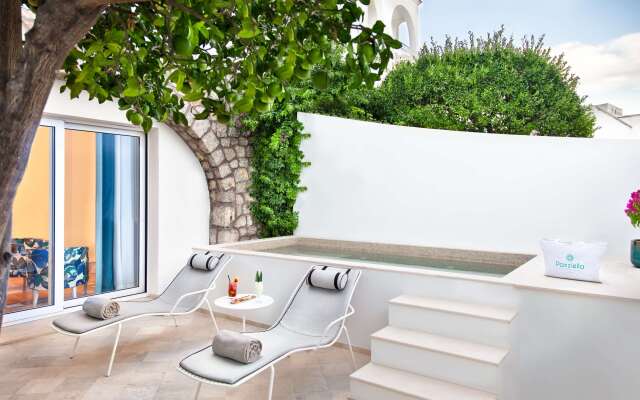 Pazziella Garden & Suites