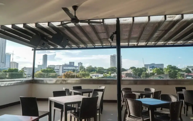 Capital O 887 M28 Hotel And Apartments
