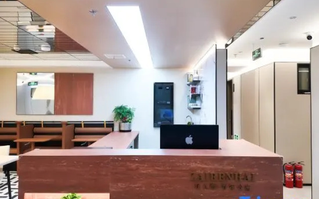 ZaiRenhai Youth Apartment