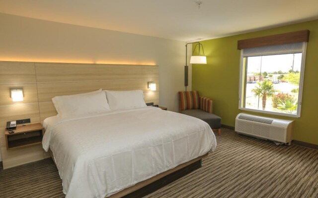 Holiday Inn Express : Hillsboro I-35, an IHG Hotel