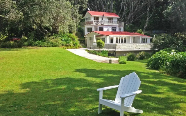 Ohiwa Seascape Studios