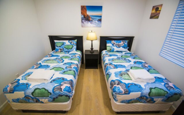 Los Angeles RoomRentals LAX
