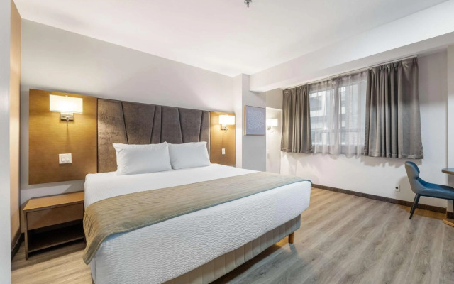 Hotel Montreal Metropolitan, BW Signature Collection