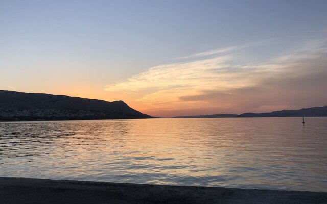 Comfy Little Couple Apartment a3