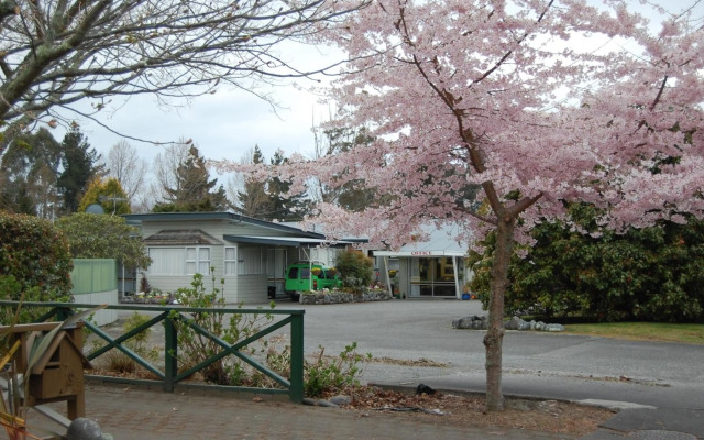 Tongariro River Motel