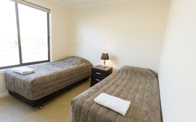 Tumby Villas – Guest Rooms – Tumby Bay