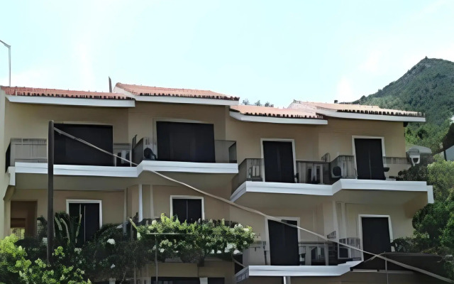 Giannatos' Studios
