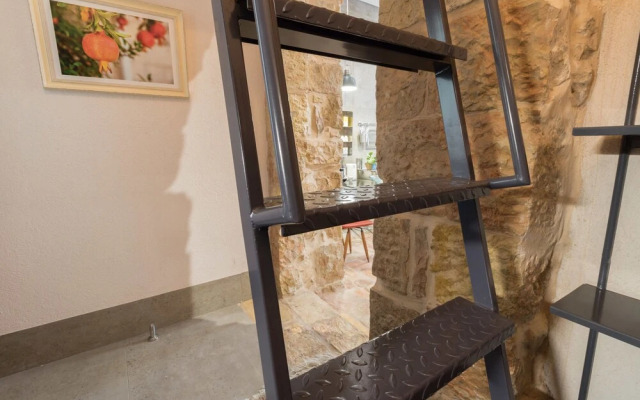 Best Location Jerusalem Stone Apartment