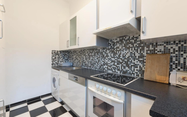 Spacious Apartment in Center with Terrace