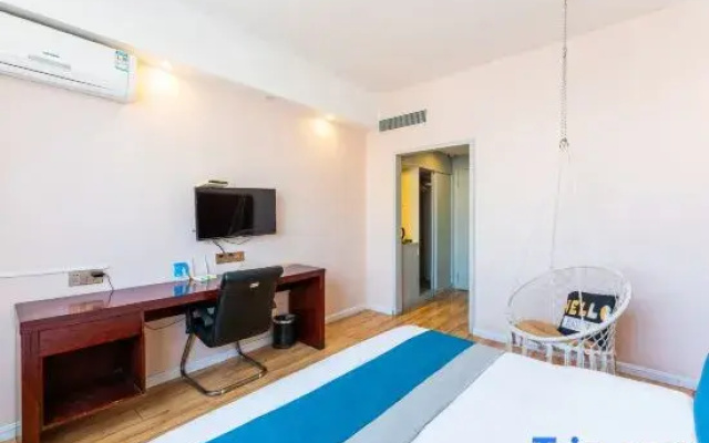 Xiangshan Oak Hotel (Xiangshan Wanda Plaza Passenger Transport Center)