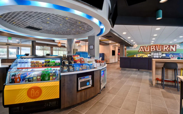 Tru by Hilton Auburn