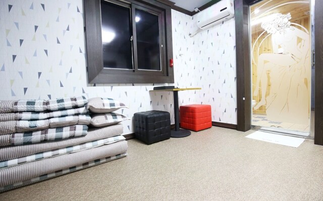 Gongju Myu
