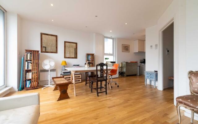Regent's Canal View Apartment