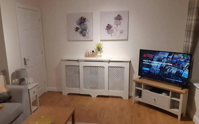 Conaglen, 2 Bedroom Lochside Flat