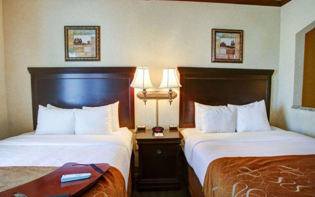 Comfort Suites University Drive