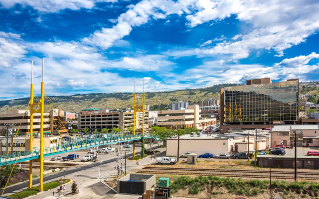 Sandman Signature Kamloops Hotel