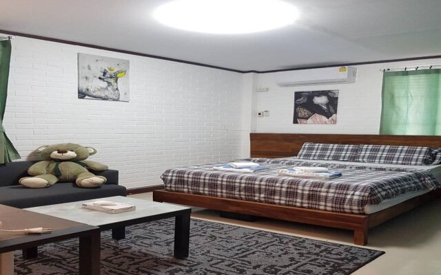 Mont blanc base camp khao yai