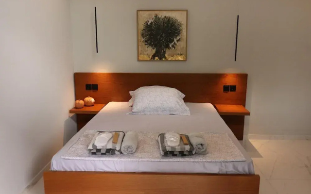 Studio Elia Platamon