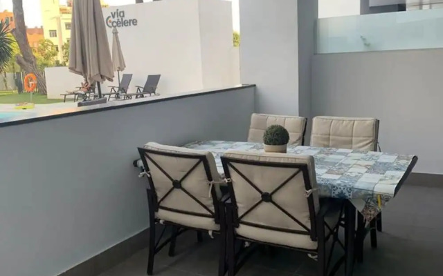 Belvilla by OYO Apartamento Port Avenue