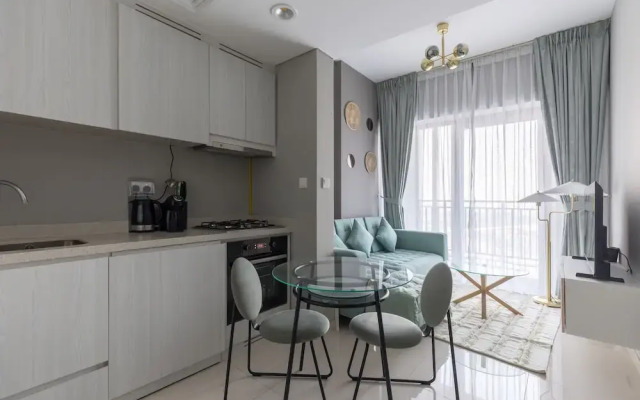 Quiet 1BR with river view