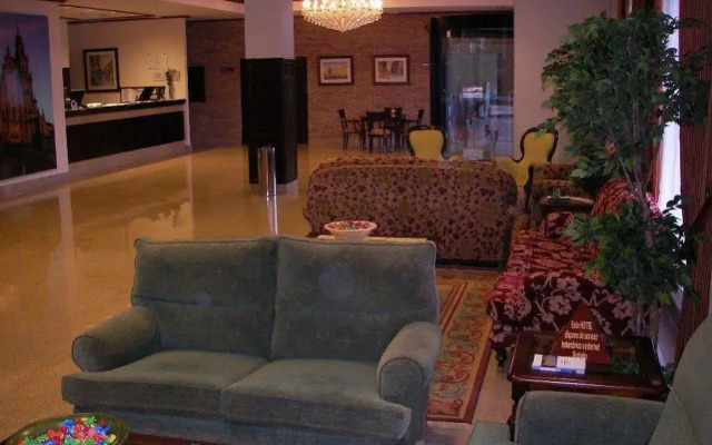 Hotel Santiago de León