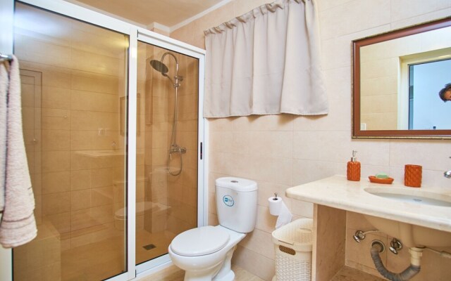 Luxury Villa with Pool-Jacuzzi Sea View