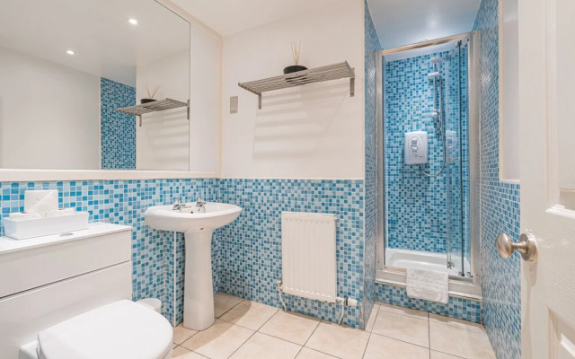 2 Bed Grassmarket Apartment