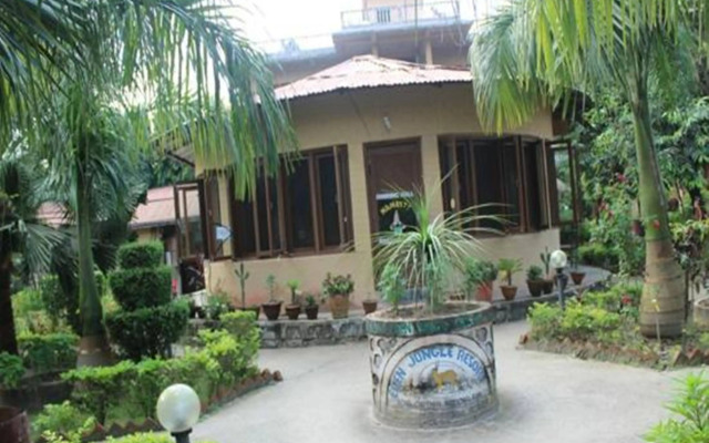 Eden Jungle Resort