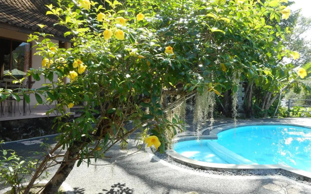 Pondok Tepi Sungai