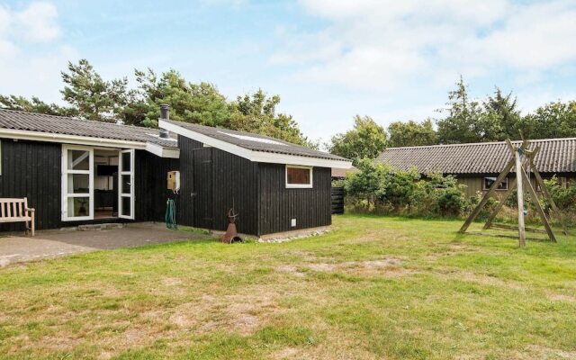 Modern Holiday Home With Large Terrace in Fanø