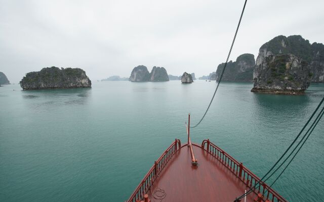 Emperor Cruises Legacy Halong