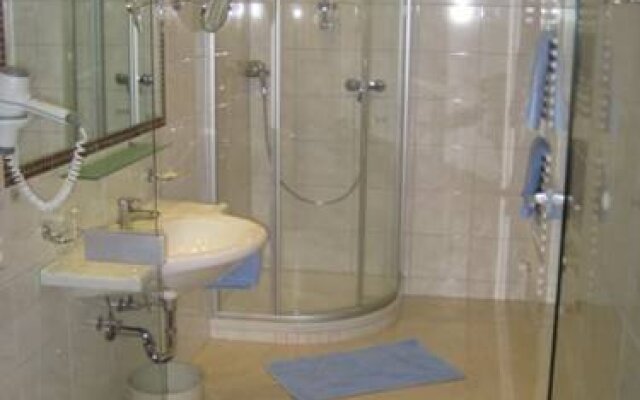 Hotel - Pension Gampelerhof