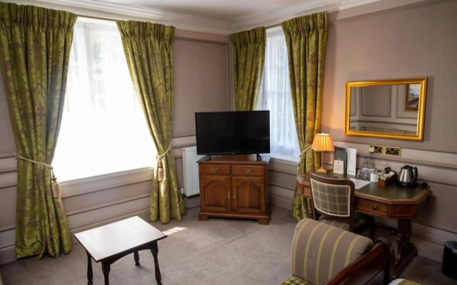 The Cedars Inn by Greene King Inns