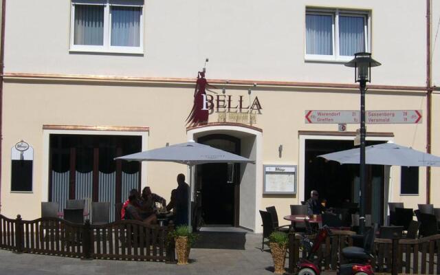 Amadis Hotel
