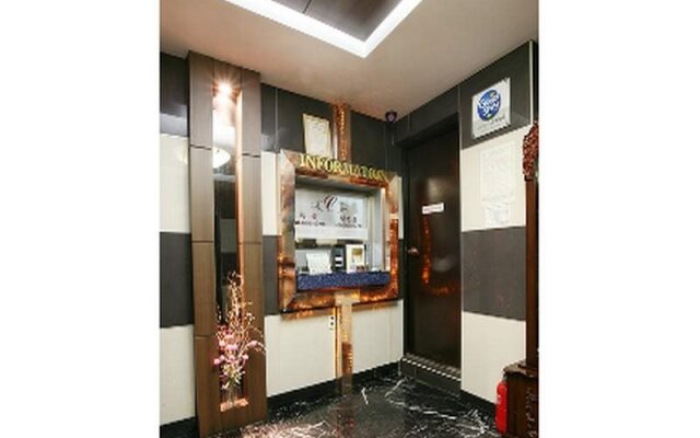 Goodstay Chairman Motel