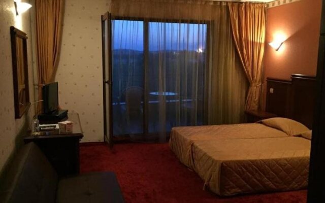 Boliari Hotel