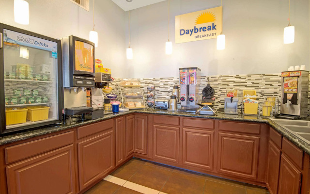 Days Inn by Wyndham El Paso West