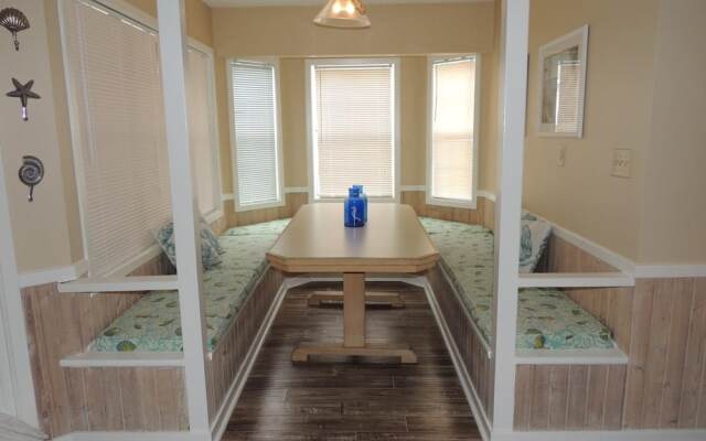 Arbor House #16