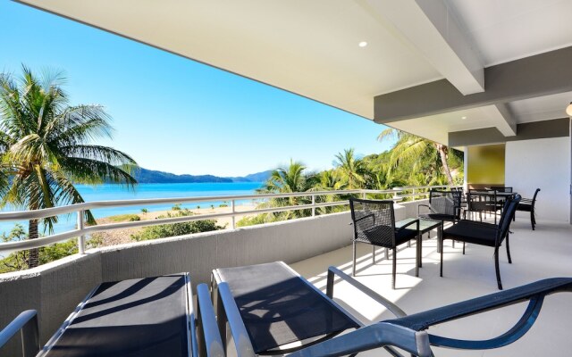 Beachfront Frangipani Apartments
